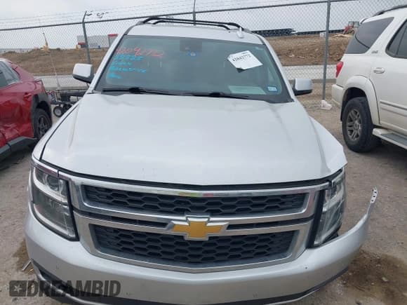 ✅ 2020 Chevrolet Suburban LT • VIN: 1GNSCHKC6LR265468 • Lot: 42042772. Wystawiony na IAAI z przebiegiem 113 335 mil. Bezpłatny archiwum sprzedaży aukcyjnych z USA i szczegółowy raport historii pojazdu na DreamBid. Zdjęcie 12.