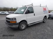 ✅ 2021 Chevrolet Express Cargo • VIN: 1GCWGAF7XM1217071 • Lot: 41959458. Wystawiony na IAAI z przebiegiem 42 596 mil. Bezpłatny archiwum sprzedaży aukcyjnych z USA i szczegółowy raport historii pojazdu na DreamBid. Zdjęcie 22.