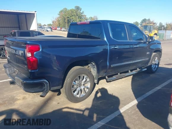 ✅ 2022 Chevrolet Silverado 1500 LT • VIN: 1GCPACED5NZ590529 • Лот: 43648418. Опубликован ранее на IAAI с пробегом 21 053 миль. Бесплатный доступ к архиву аукционных продаж из США и подробный отчёт об истории автомобиля на DreamBid. Изображение 4.