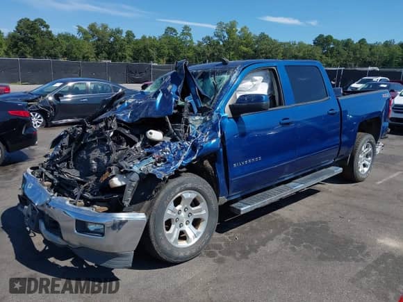 ✅ 2015 Chevrolet Silverado 1500 LT • VIN: 3GCUKREC4FG220751 • Lot: 43128217. Listed on IAAI with 124,000 mi. Free auction sales archive from the USA and detailed vehicle history report at DreamBid. Image 17.