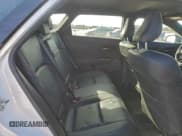 ✅ 2025 Toyota Crown XLE • VIN: JTDACAAJ9S3004574 • Lot: 94730195. Wystawiony na Copart z przebiegiem 16 540 mil. Bezpłatny archiwum sprzedaży aukcyjnych z USA i szczegółowy raport historii pojazdu na DreamBid. Zdjęcie 11.