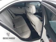 ✅ 2014 Mercedes-Benz C 250 Sport • VIN: WDDGF4HBXEA911681 • Lot: 41329512. Wystawiony na IAAI z przebiegiem 150 661 mil. Bezpłatny archiwum sprzedaży aukcyjnych z USA i szczegółowy raport historii pojazdu na DreamBid. Zdjęcie 8.