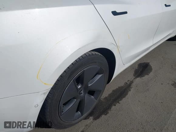 ✅ 2021 Tesla Model 3 Standard Range Plus • VIN: 5YJ3E1EA9MF929942 • Lot: 43597141. Wystawiony na IAAI z przebiegiem 149 430 mil. Bezpłatny archiwum sprzedaży aukcyjnych z USA i szczegółowy raport historii pojazdu na DreamBid. Zdjęcie 19.