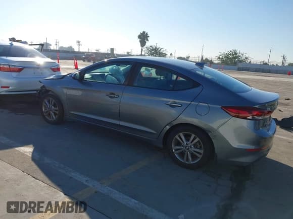 ✅ 2018 Hyundai Elantra Value Edition • VIN: KMHD84LF5JU556490 • Лот: 43564844. Опубликован ранее на IAAI с пробегом 85 165 миль. Бесплатный доступ к архиву аукционных продаж из США и подробный отчёт об истории автомобиля на DreamBid. Изображение 3.