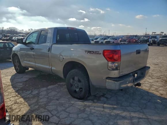 ✅ 2007 Toyota Tundra SR5 • VIN: 5TBRT54107S457180 • Lot: 96111555. Listed on Copart with 259,877 mi. Free auction sales archive from the USA and detailed vehicle history report at DreamBid. Image 2.