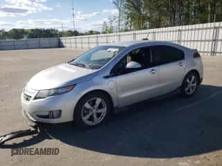 2015 Chevrolet Volt z VIN 1G1RA6E44FU113169, wystawiony jako Copart lot #49412274 z przebiegiem 121 177 mil mil oraz . Historia ofert i sprzedaży dostępna na DreamBid. Obrazek 1.