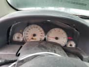 ✅ 2004 Saturn VUE V6 • VIN: 5GZCZ53424S889147 • Lot: 50312725. Wystawiony na Copart z przebiegiem 177 500 mil. Bezpłatny archiwum sprzedaży aukcyjnych z USA i szczegółowy raport historii pojazdu na DreamBid. Zdjęcie 9.