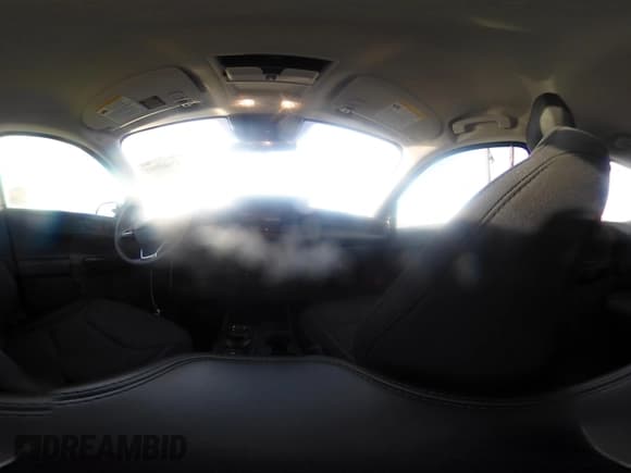 ✅ 2025 Ford Maverick XLT • VIN: 3FTTW8JA7SRA90087 • Lot: 43665912. Listed on IAAI with 797 mi. Free auction sales archive from the USA and detailed vehicle history report at DreamBid. Image 19.