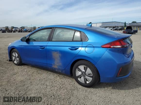 ✅ 2018 Hyundai Ioniq Blue • VIN: KMHC65LC6JU097757 • Лот: 82177064. Размещён на Copart с пробегом 140 361 миль миль. Получите бесплатный доступ к архиву аукционных продаж из США и посмотрите подробный отчёт об истории автомобиля на DreamBid. Изображение 2.