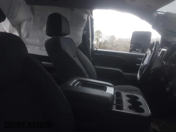 ✅ 2016 Chevrolet Silverado 2500HD LT • VIN: 1GC1KVE85GF250173 • Lot: 41199009. Wystawiony na IAAI z przebiegiem 155 688 mil. Bezpłatny archiwum sprzedaży aukcyjnych z USA i szczegółowy raport historii pojazdu na DreamBid. Zdjęcie 5.