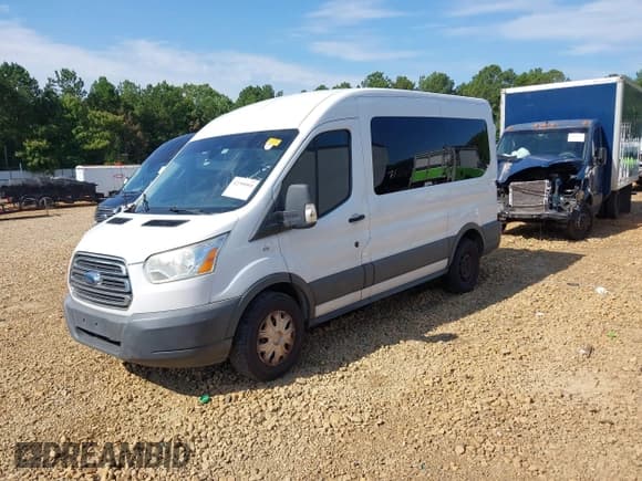 ✅ 2016 Ford Transit XL • VIN: 1FDZK1CM4GKB46112 • Lot: 42799593. Wystawiony na IAAI z przebiegiem 207 041 mil. Bezpłatny archiwum sprzedaży aukcyjnych z USA i szczegółowy raport historii pojazdu na DreamBid. Zdjęcie 17.