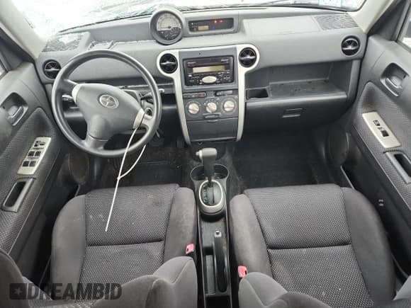 ✅ 2005 Scion xB • VIN: JTLKT324754004620 • Lot: 92168245. Wystawiony na Copart z przebiegiem 167 091 mil. Bezpłatny archiwum sprzedaży aukcyjnych z USA i szczegółowy raport historii pojazdu na DreamBid. Zdjęcie 8.