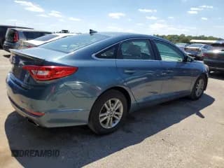 ✅ 2015 Hyundai Sonata SE • VIN: 5NPE24AF7FH165775 • Лот: 69750305. Опубликован ранее на Copart с пробегом 122 902 миль. Бесплатный доступ к архиву аукционных продаж из США и подробный отчёт об истории автомобиля на DreamBid. Изображение 3.