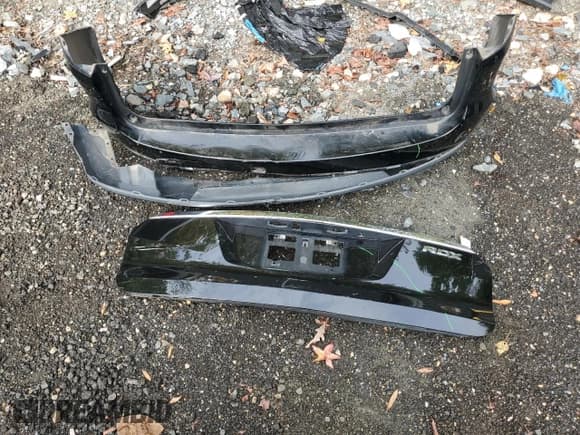 ✅ 2015 Acura RDX • VIN: 5J8TB3H37FL006510 • Лот: 85360255. Опубликован ранее на Copart с пробегом 140 380 миль. Бесплатный доступ к архиву аукционных продаж из США и подробный отчёт об истории автомобиля на DreamBid. Изображение 13.