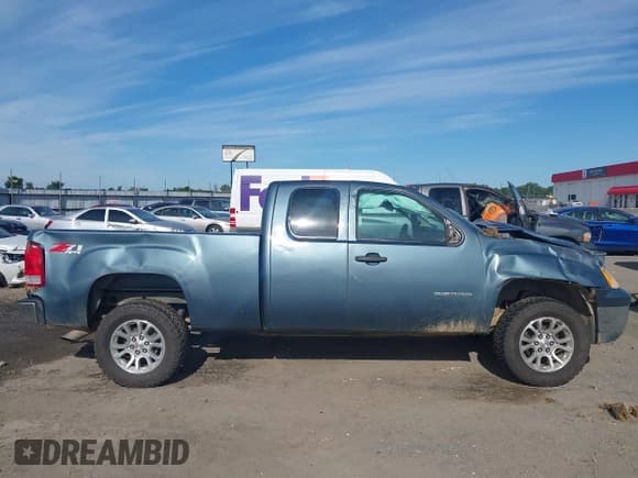 ✅ 2012 GMC Sierra 1500 SLE • VIN: 1GTR2VE71CZ118238 • Lot: 42367276. Wystawiony na IAAI z przebiegiem 195 490 mil. Bezpłatny archiwum sprzedaży aukcyjnych z USA i szczegółowy raport historii pojazdu na DreamBid. Zdjęcie 12.