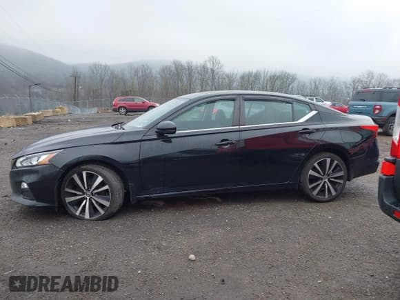 ✅ 2019 Nissan Altima SR • VIN: 1N4BL4CW0KN320809 • Лот: 43803539. Опубликован ранее на IAAI с пробегом 211 626 миль. Бесплатный доступ к архиву аукционных продаж из США и подробный отчёт об истории автомобиля на DreamBid. Изображение 14.
