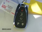 ✅ 2022 Chevrolet Traverse LT • VIN: 1GNEVHKW1NJ123001 • Lot: 42672210. Wystawiony na IAAI z przebiegiem 39 196 mil. Bezpłatny archiwum sprzedaży aukcyjnych z USA i szczegółowy raport historii pojazdu na DreamBid. Zdjęcie 11.