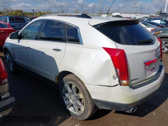 ✅ 2010 Cadillac SRX Premium Collection • VIN: 3GYFNFEYXAS580231 • Lot: 43592082. Wystawiony na IAAI z przebiegiem 196 498 mil. Bezpłatny archiwum sprzedaży aukcyjnych z USA i szczegółowy raport historii pojazdu na DreamBid. Zdjęcie 3.