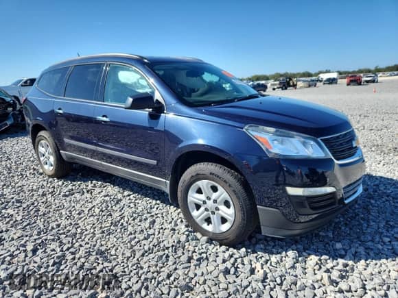 2017 Chevrolet Traverse LS with VIN 1GNKRFED2HJ224820, listed as a Copart auction lot 89831895 with 86,147 mi miles and Salvage title. Bid and sale history available at DreamBid. Image 4.