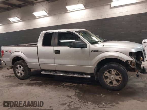 ✅ 2010 Ford F-150 XL • VIN: 1FTEX1EW8AFC67521 • Lot: 41408030. Listed on IAAI with 137,121 mi. Free auction sales archive from the USA and detailed vehicle history report at DreamBid. Image 14.