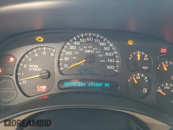 ✅ 2004 Chevrolet Suburban Z71 • VIN: 3GNFK16Z94G142386 • Лот: 56150595. Опубликован ранее на Copart с пробегом 171 607 миль. Бесплатный доступ к архиву аукционных продаж из США и подробный отчёт об истории автомобиля на DreamBid. Изображение 9.