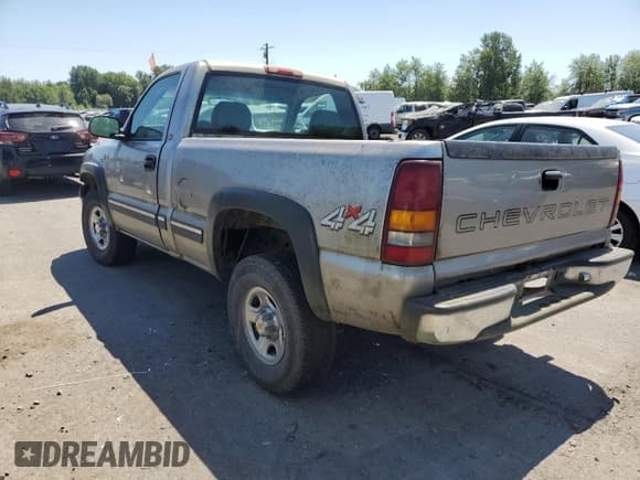 ✅ 2000 Chevrolet Silverado 1500 • VIN: 1GCEK14W5YZ305361 • Lot: 63910894. Listed on Copart with Not provided. Free auction sales archive from the USA and detailed vehicle history report at DreamBid. Image 2.