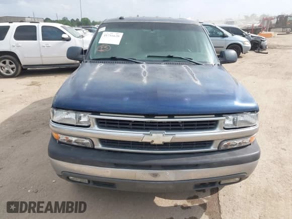 ✅ 2003 Chevrolet Tahoe LT • VIN: 1GNEC13Z33R191305 • Lot: 41716620. Wystawiony na IAAI z przebiegiem 262 147 mil. Bezpłatny archiwum sprzedaży aukcyjnych z USA i szczegółowy raport historii pojazdu na DreamBid. Zdjęcie 12.