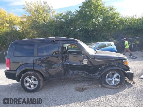 ✅ 2008 Dodge Nitro SLT • VIN: 1D8GU58K58W287724 • Lot: 43545993. Wystawiony na IAAI z przebiegiem 87 405 mil. Bezpłatny archiwum sprzedaży aukcyjnych z USA i szczegółowy raport historii pojazdu na DreamBid. Zdjęcie 14.