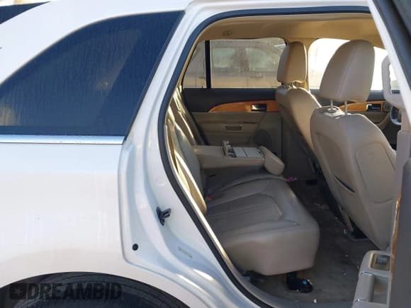 ✅ 2012 Lincoln MKX • VIN: 2LMDJ6JK5CBL06082 • Lot: 43493148. Wystawiony na IAAI z przebiegiem 213 152 mil. Bezpłatny archiwum sprzedaży aukcyjnych z USA i szczegółowy raport historii pojazdu na DreamBid. Zdjęcie 8.