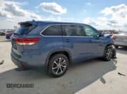 ✅ 2018 Toyota Highlander XLE • VIN: 5TDJZRFHXJS857615 • Lot: 81784375. Listed on Copart with 50,585 mi. Free auction sales archive from the USA and detailed vehicle history report at DreamBid. Image 3.