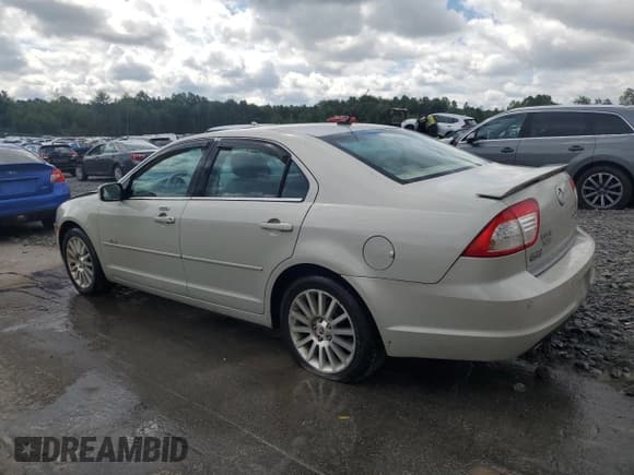 ✅ 2008 Mercury Milan Premier • VIN: 3MEHM02108R644542 • Lot: 70479275. Wystawiony na Copart z przebiegiem 128 004 mil. Bezpłatny archiwum sprzedaży aukcyjnych z USA i szczegółowy raport historii pojazdu na DreamBid. Zdjęcie 2.