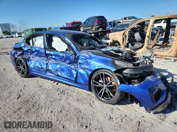 ✅ 2021 BMW 3 Series 330i • VIN: 3MW5R1J04M8C02722 • Lot: 93474165. Wystawiony na Copart z przebiegiem Nie podano. Bezpłatny archiwum sprzedaży aukcyjnych z USA i szczegółowy raport historii pojazdu na DreamBid. Zdjęcie 4.