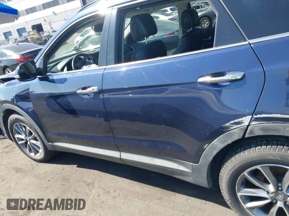 ✅ 2017 Hyundai Santa Fe SE • VIN: KM8SN4HF8HU190298 • Лот: 41636366. Опубликован ранее на IAAI с пробегом 109 206 миль. Бесплатный доступ к архиву аукционных продаж из США и подробный отчёт об истории автомобиля на DreamBid. Изображение 15.