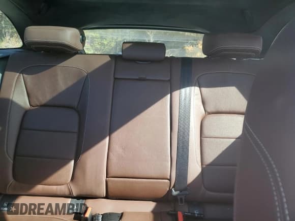 ✅ 2017 Jaguar F-Pace S • VIN: SADCM2BVXHA088233 • Lot: 92867585. Wystawiony na Copart z przebiegiem 102 650 mil. Bezpłatny archiwum sprzedaży aukcyjnych z USA i szczegółowy raport historii pojazdu na DreamBid. Zdjęcie 10.