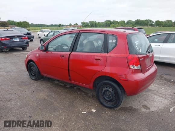 ✅ 2006 Chevrolet Aveo LS • VIN: KL1TD66686B681805 • Lot: 42307732. Wystawiony na IAAI z przebiegiem 172 769 mil. Bezpłatny archiwum sprzedaży aukcyjnych z USA i szczegółowy raport historii pojazdu na DreamBid. Zdjęcie 3.