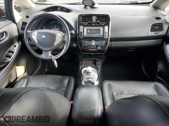 ✅ 2016 Nissan LEAF S • VIN: 1N4BZ0CP1GC306226 • Lot: 86606755. Wystawiony na Copart z przebiegiem 80 391 mil. Bezpłatny archiwum sprzedaży aukcyjnych z USA i szczegółowy raport historii pojazdu na DreamBid. Zdjęcie 8.