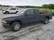 2004 Dodge Dakota z VIN 1D7GL12K84S586604, wystawiony jako Copart lot #55933475 z przebiegiem 90 842 mil mil oraz Szkoda całkowita • Salvage title. Historia ofert i sprzedaży dostępna na DreamBid. Obrazek 1.