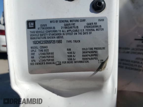 ✅ 2006 Chevrolet Silverado 2500HD LT1 • VIN: 1GCHC23D56F251980 • Лот: 46678505. Опубликован ранее на Copart с пробегом Не указан. Бесплатный доступ к архиву аукционных продаж из США и подробный отчёт об истории автомобиля на DreamBid. Изображение 15.