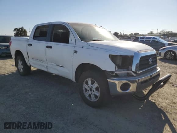 ✅ 2007 Toyota Tundra • VIN: 5TBDT54117S453696 • Лот: 81122185. Опубликован ранее на Copart с пробегом 216 340 миль. Бесплатный доступ к архиву аукционных продаж из США и подробный отчёт об истории автомобиля на DreamBid. Изображение 4.
