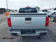 2019 Chevrolet Colorado 4WD Work Truck с VIN 1GCGTBEN8K1136377, выставлен на аукционе IAAI как лот 42245941 с пробегом 72 860 миль миль и . История ставок и продаж доступна на DreamBid. Изображение 16.