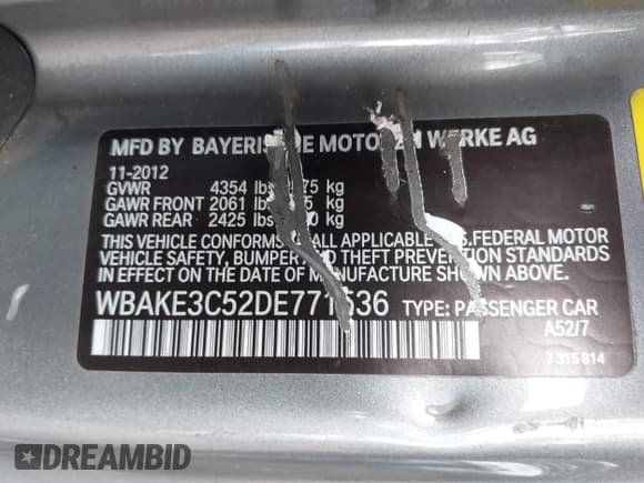 ✅ 2013 BMW 3 Series 328i • VIN: WBAKE3C52DE771536 • Lot: 43435991. Wystawiony na IAAI z przebiegiem 138 872 mil. Bezpłatny archiwum sprzedaży aukcyjnych z USA i szczegółowy raport historii pojazdu na DreamBid. Zdjęcie 9.