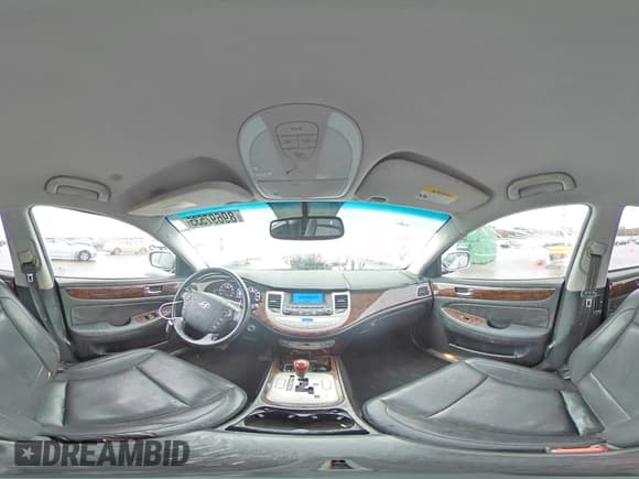 ✅ 2010 Hyundai Genesis • VIN: KMHGC4DE0AU095457 • Lot: 89697535. Wystawiony na Copart z przebiegiem 160 918 mil. Bezpłatny archiwum sprzedaży aukcyjnych z USA i szczegółowy raport historii pojazdu na DreamBid. Zdjęcie 14.