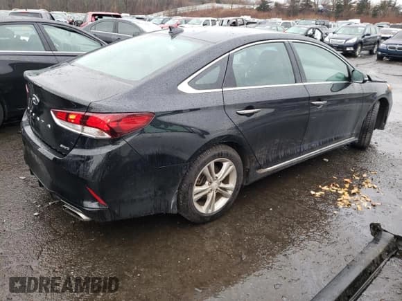 ✅ 2018 Hyundai Sonata Limited • VIN: 5NPE34AF2JH684254 • Lot: 36032563. Listed on Copart with 29,451 mi. Free auction sales archive from the USA and detailed vehicle history report at DreamBid. Image 3.