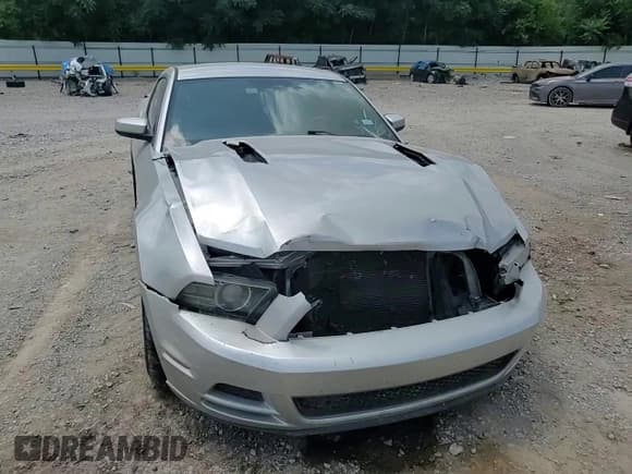 ✅ 2013 Ford Mustang GT • VIN: 1ZVBP8CF6D5284274 • Лот: 61438865. Опубликован ранее на Copart с пробегом 137 861 миль. Бесплатный доступ к архиву аукционных продаж из США и подробный отчёт об истории автомобиля на DreamBid. Изображение 13.