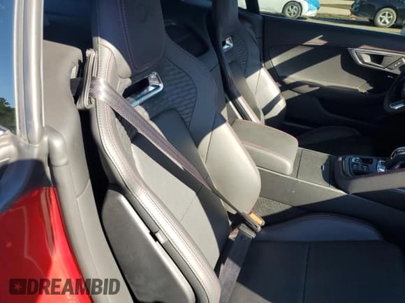 ✅ 2021 Jaguar F-Type R • VIN: SAJD51FE1MCK73529 • Лот: 41490695. Опубликован ранее на Copart с пробегом 23 201 миль. Бесплатный доступ к архиву аукционных продаж из США и подробный отчёт об истории автомобиля на DreamBid. Изображение 11.