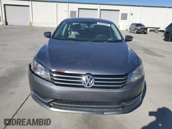 ✅ 2014 Volkswagen Passat S • VIN: 1VWAH7A31EC018475 • Lot: 89483305. Listed on Copart with 105,314 mi. Free auction sales archive from the USA and detailed vehicle history report at DreamBid. Image 5.