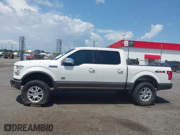 ✅ 2015 Ford F-150 XLT • VIN: 1FTEW1EF4FFA01987 • Lot: 42471070. Wystawiony na IAAI z przebiegiem 123 433 mil. Bezpłatny archiwum sprzedaży aukcyjnych z USA i szczegółowy raport historii pojazdu na DreamBid. Zdjęcie 14.
