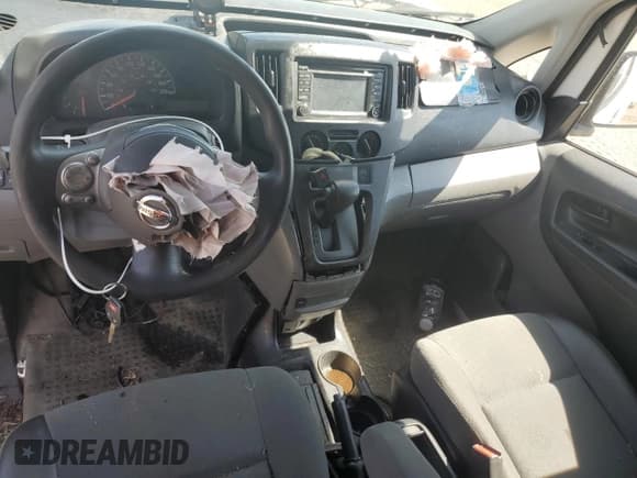 ✅ 2015 Nissan NV200 SV • VIN: 3N6CM0KN6FK725806 • Lot: 67353665. Listed on Copart with Not provided. Free auction sales archive from the USA and detailed vehicle history report at DreamBid. Image 8.