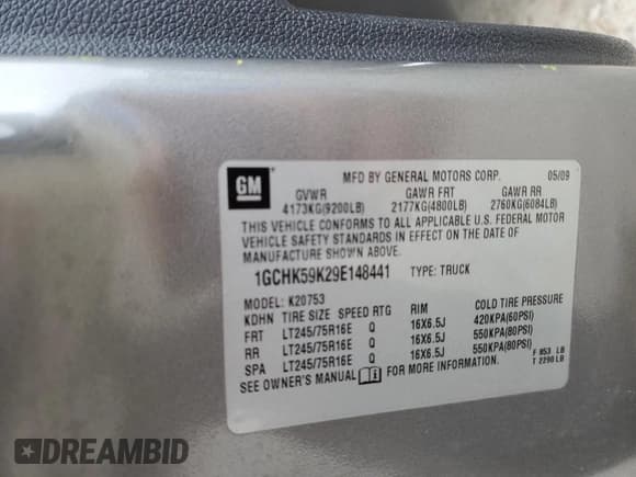✅ 2009 Chevrolet Silverado 2500HD LT • VIN: 1GCHK59K29E148441 • Lot: 64402635. Wystawiony na Copart z przebiegiem 172 182 mil. Bezpłatny archiwum sprzedaży aukcyjnych z USA i szczegółowy raport historii pojazdu na DreamBid. Zdjęcie 12.