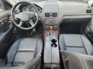 ✅ 2009 Mercedes-Benz C 300 Sport • VIN: WDDGF54X69R053706 • Lot: 66195525. Wystawiony na Copart z przebiegiem 181 937 mil. Bezpłatny archiwum sprzedaży aukcyjnych z USA i szczegółowy raport historii pojazdu na DreamBid. Zdjęcie 8.